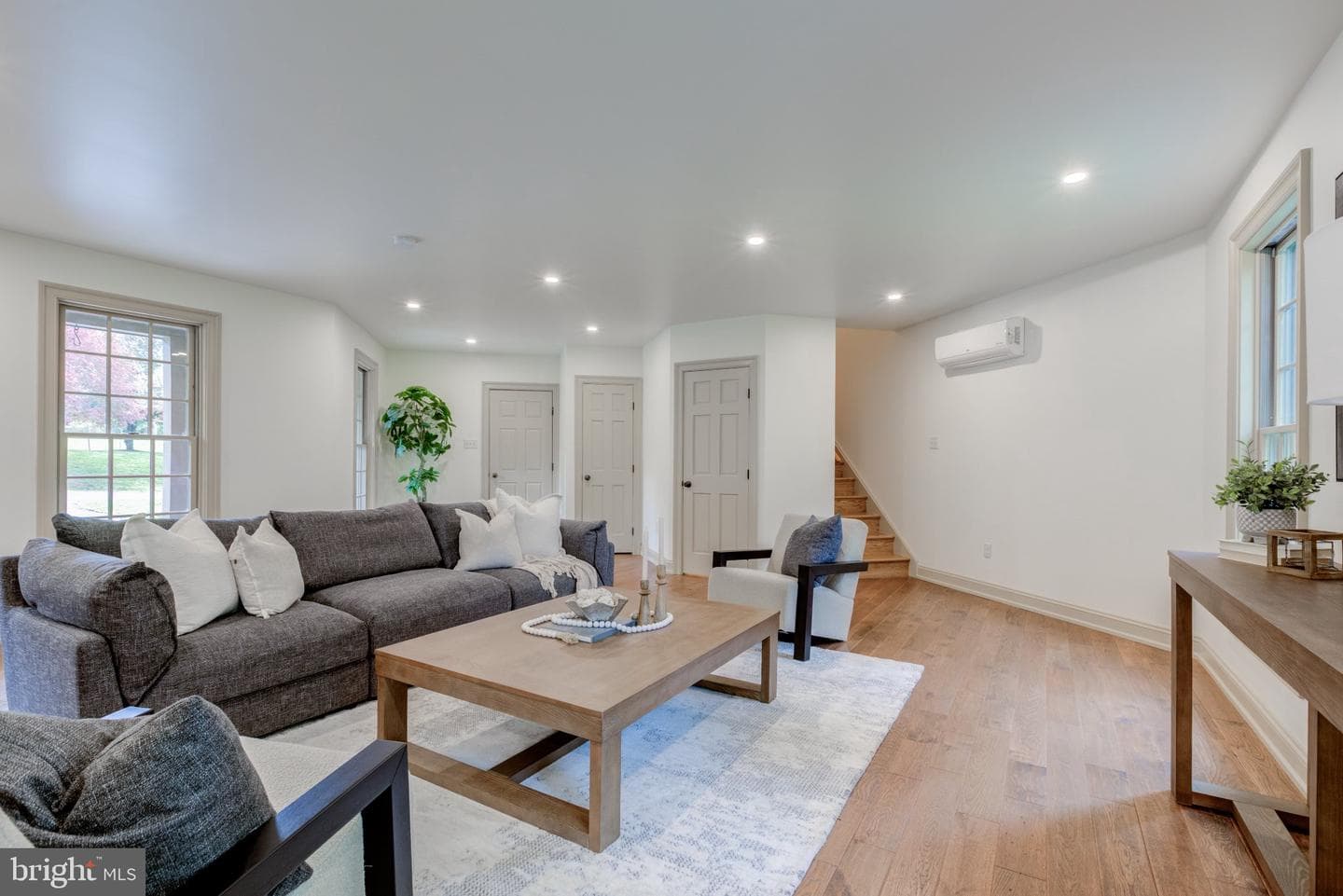 1324 College Hill Drive photo 33