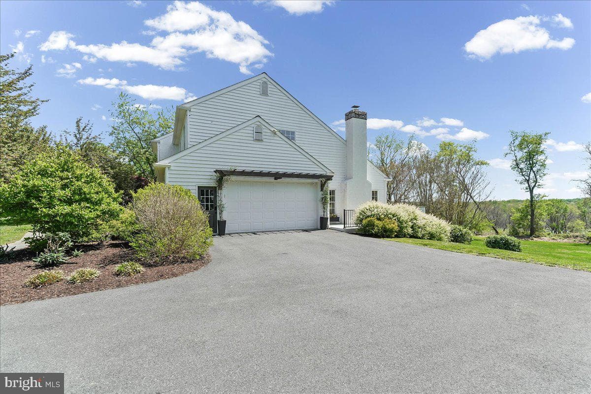314 Belmont Court photo 44