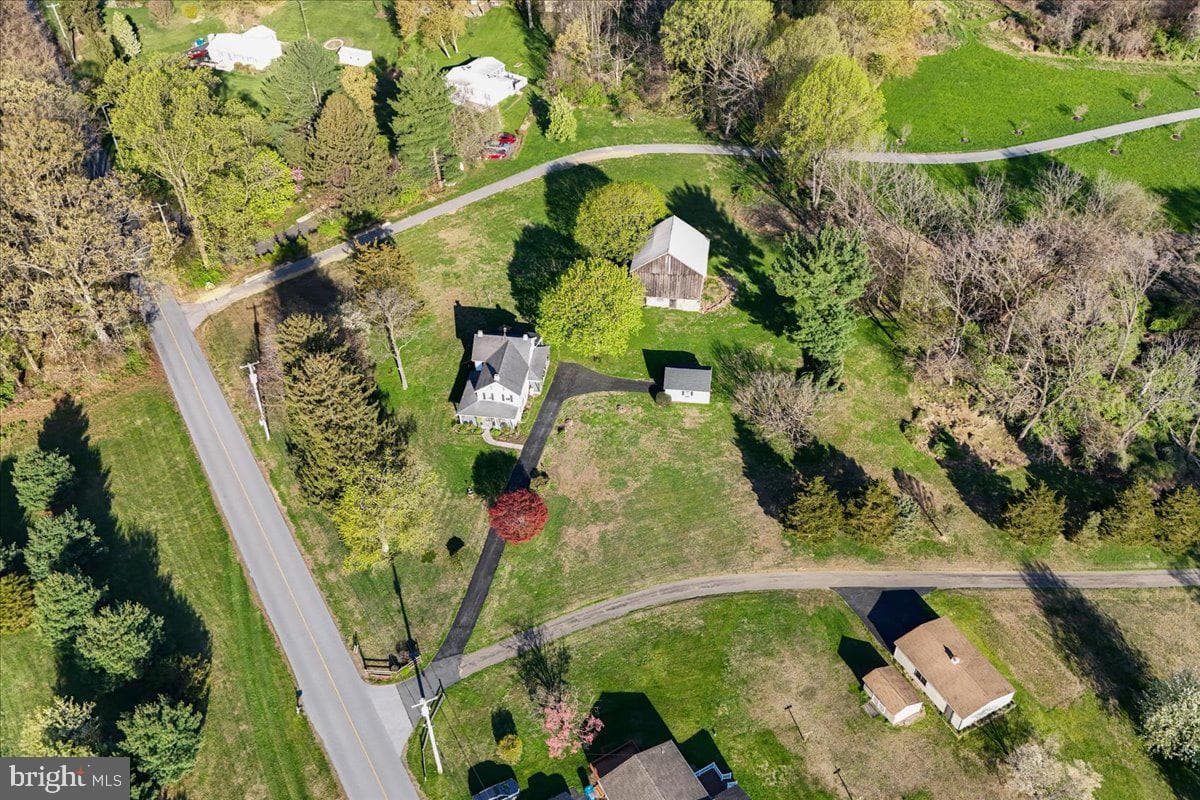 547 Church Hill Road photo 38