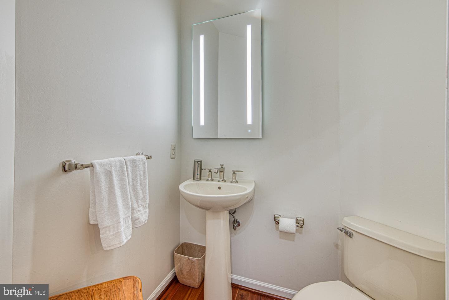 708 Dover Court Place photo 10