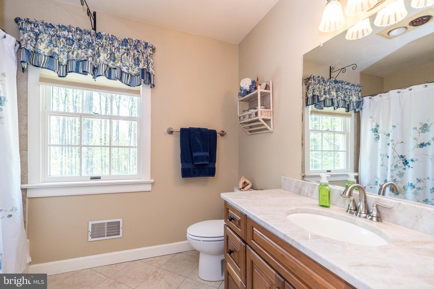 1813 Alyssa Ln photo 39