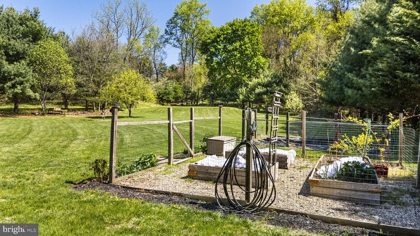 960 Little Conestoga Road photo 38