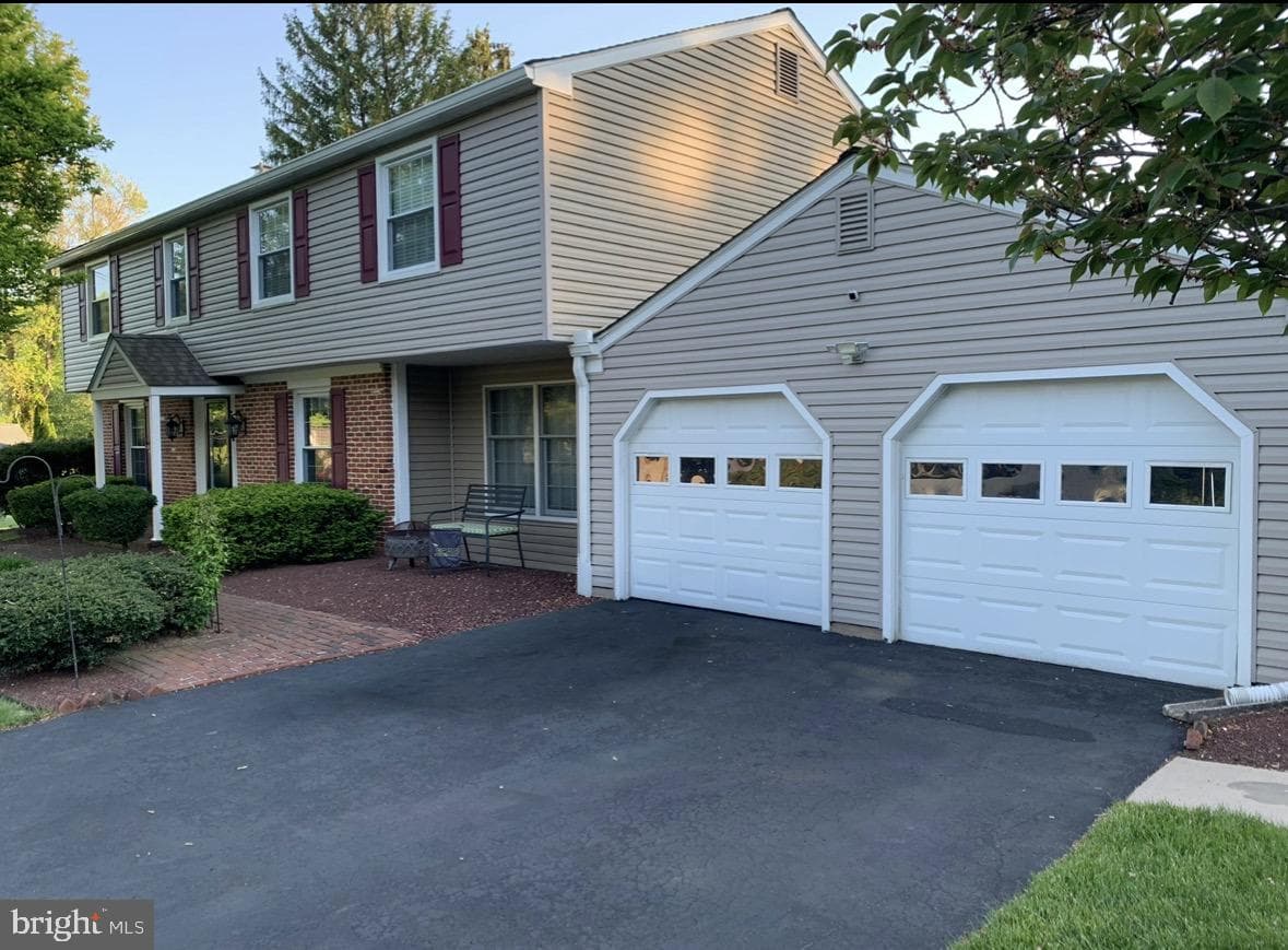 12 Pinewood Drive photo 2