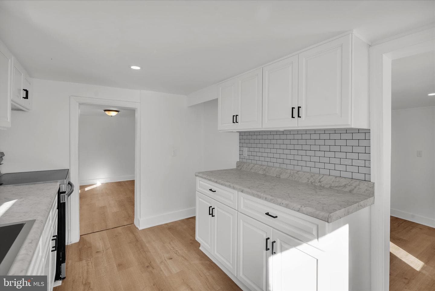 40 W Birch Street photo 14