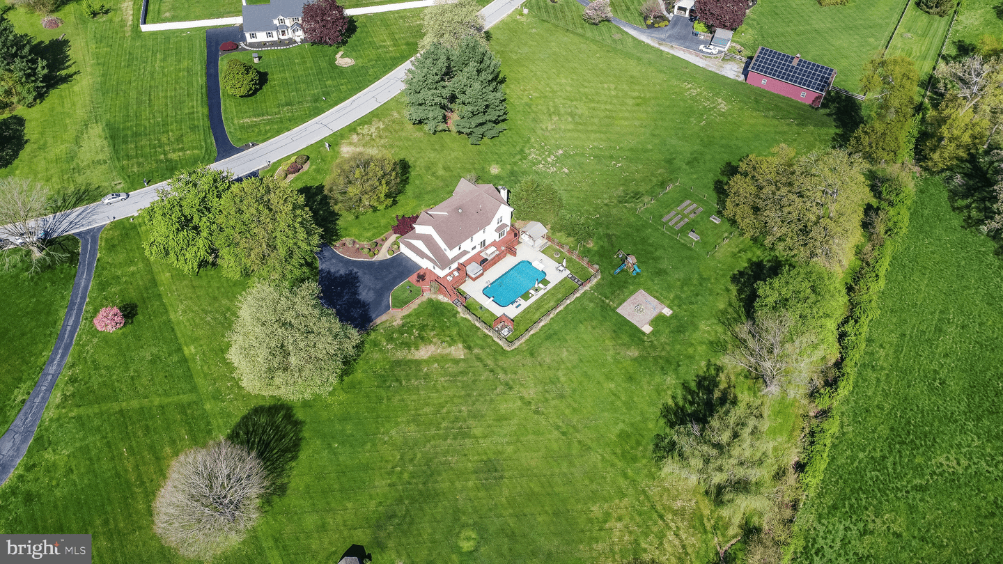 11 Meadow Wood Lane photo 62