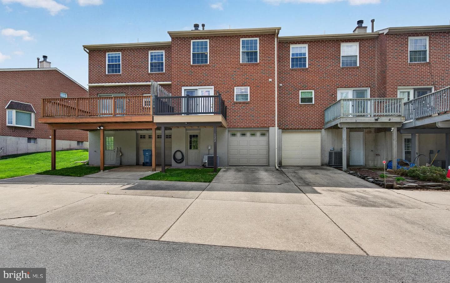 122 Longford Road photo 34