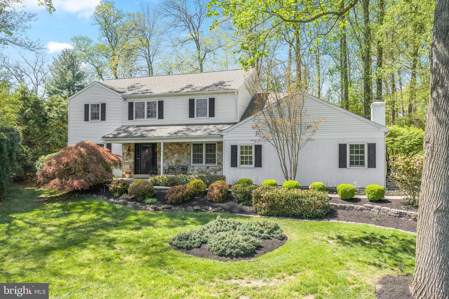 1064 Beaumont Road photo 2