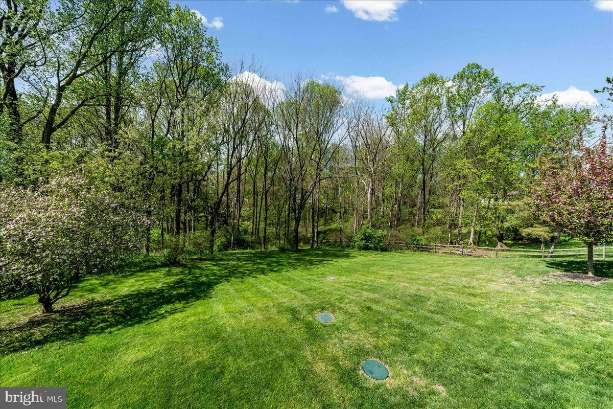 407 Valley Drive photo 34