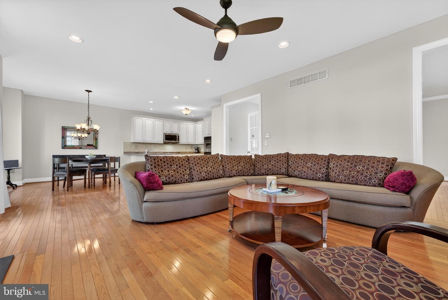 6 Landon Way photo 13
