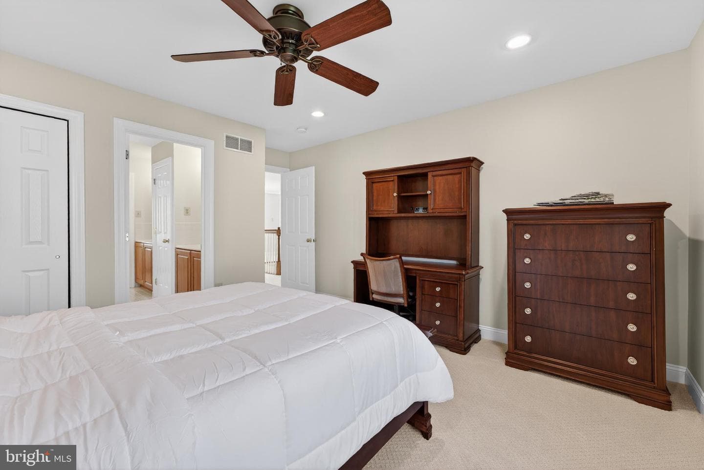 6 Landon Way photo 30