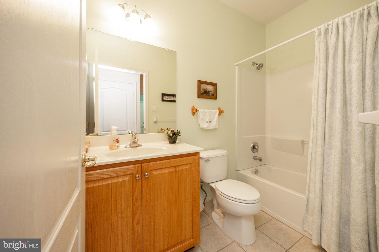 100 Gaston Lane photo 16