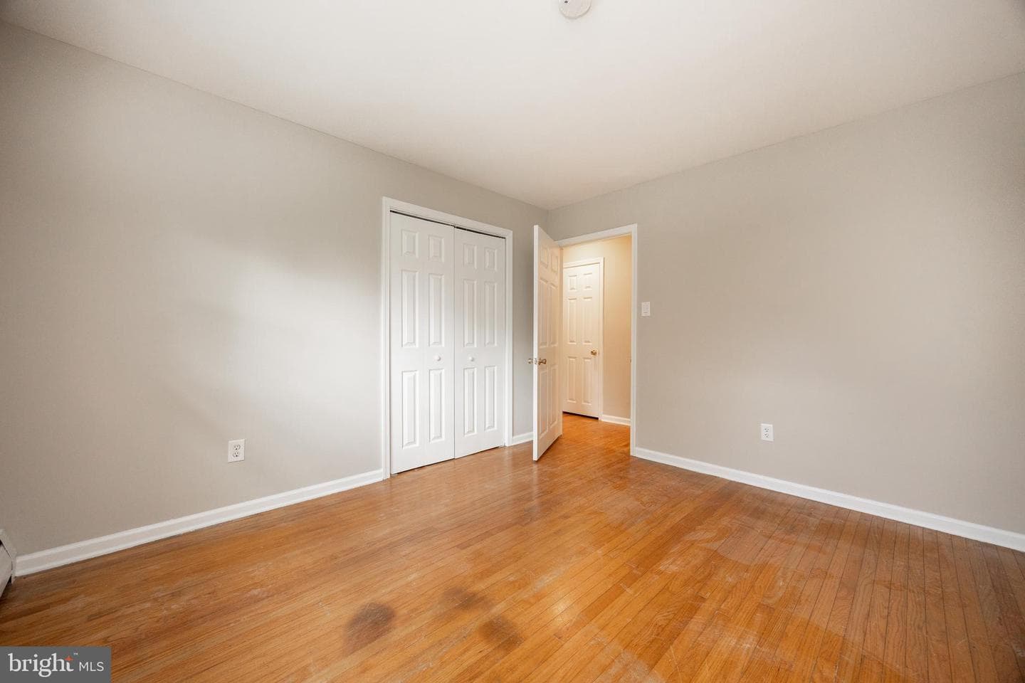 560 Norwood Road photo 27