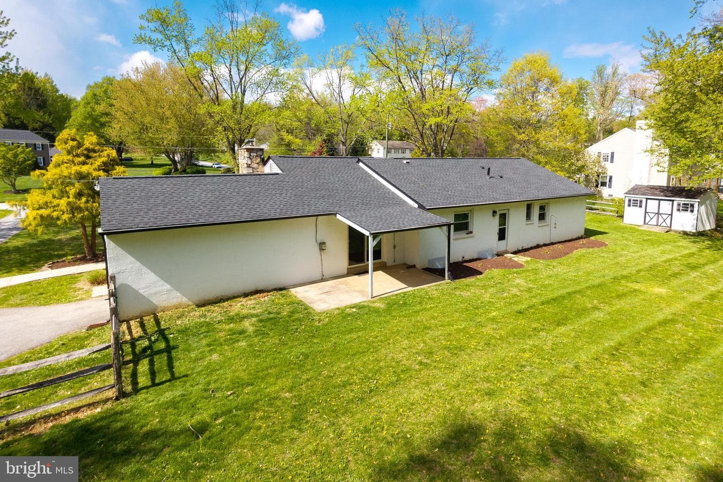 560 Norwood Road photo 36