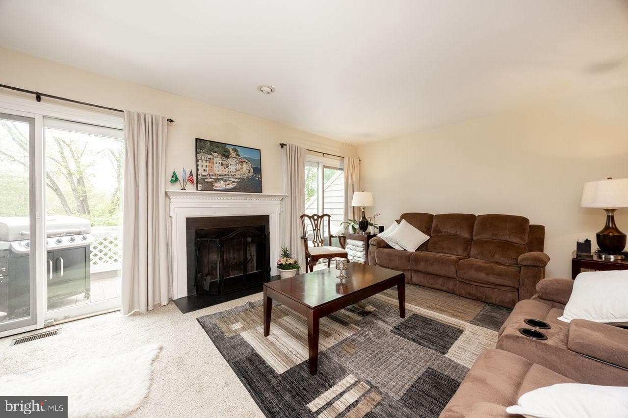 32 Cabot Court photo 6