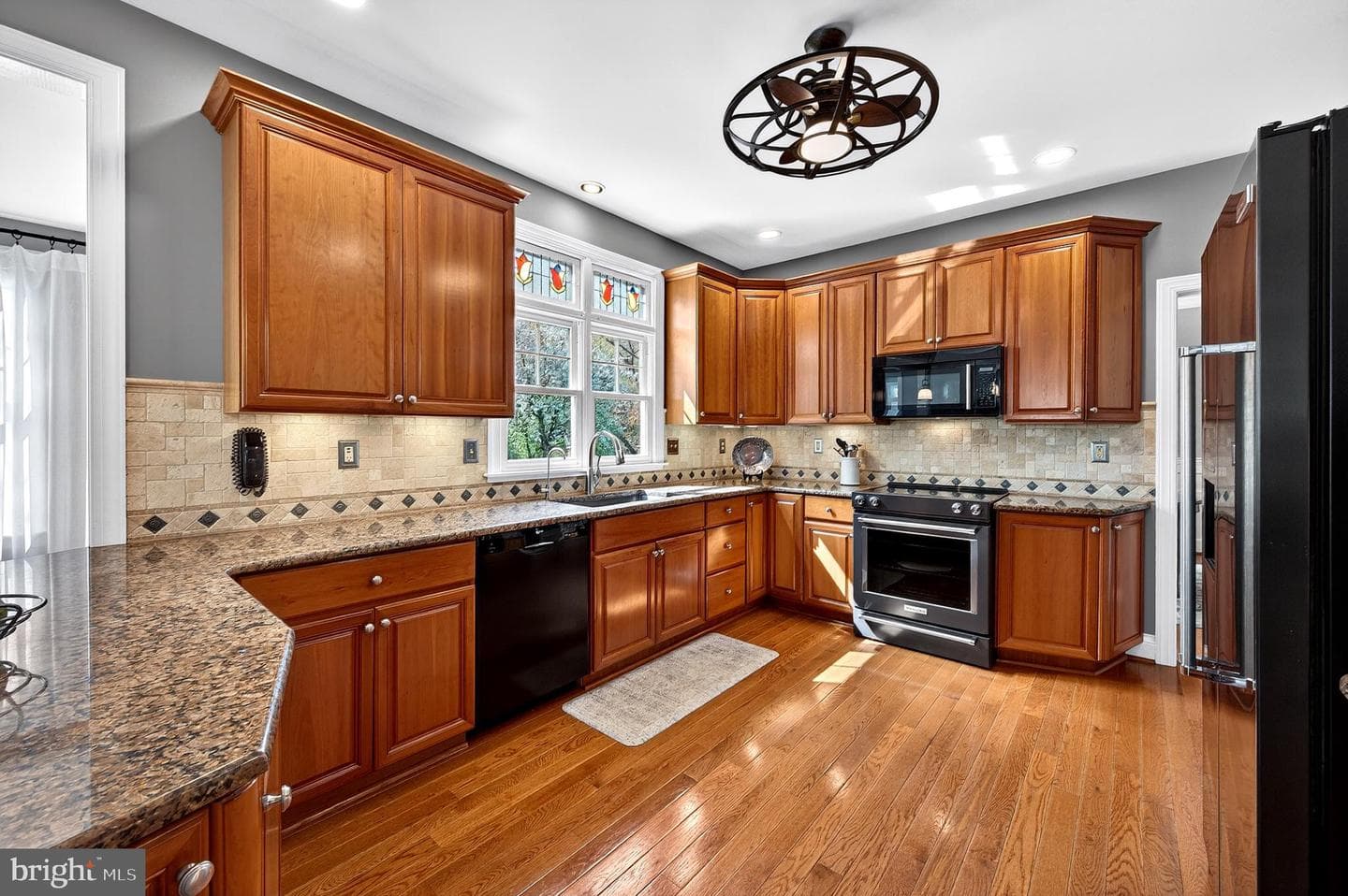 202 Netherfield Lane photo 12