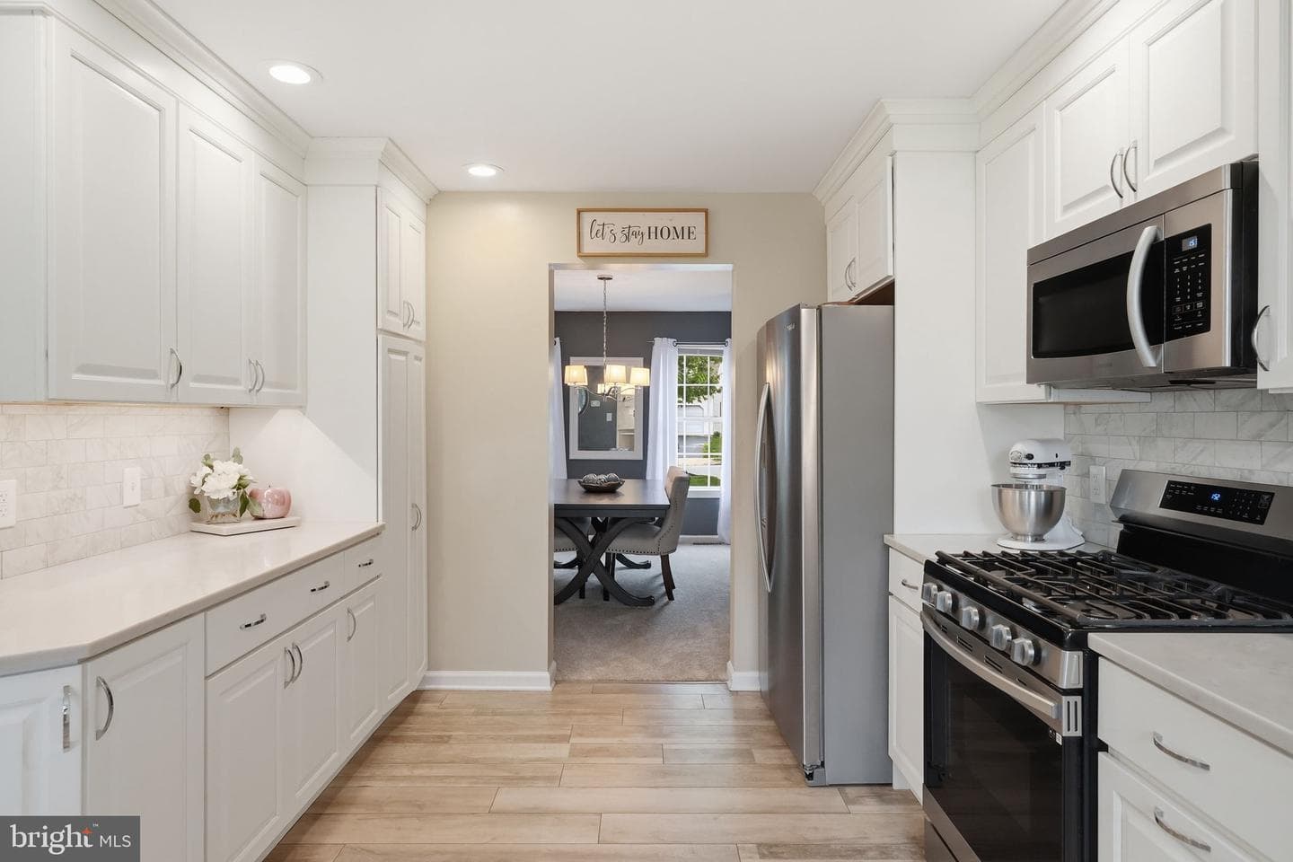 106 Stonebridge Lane photo 8