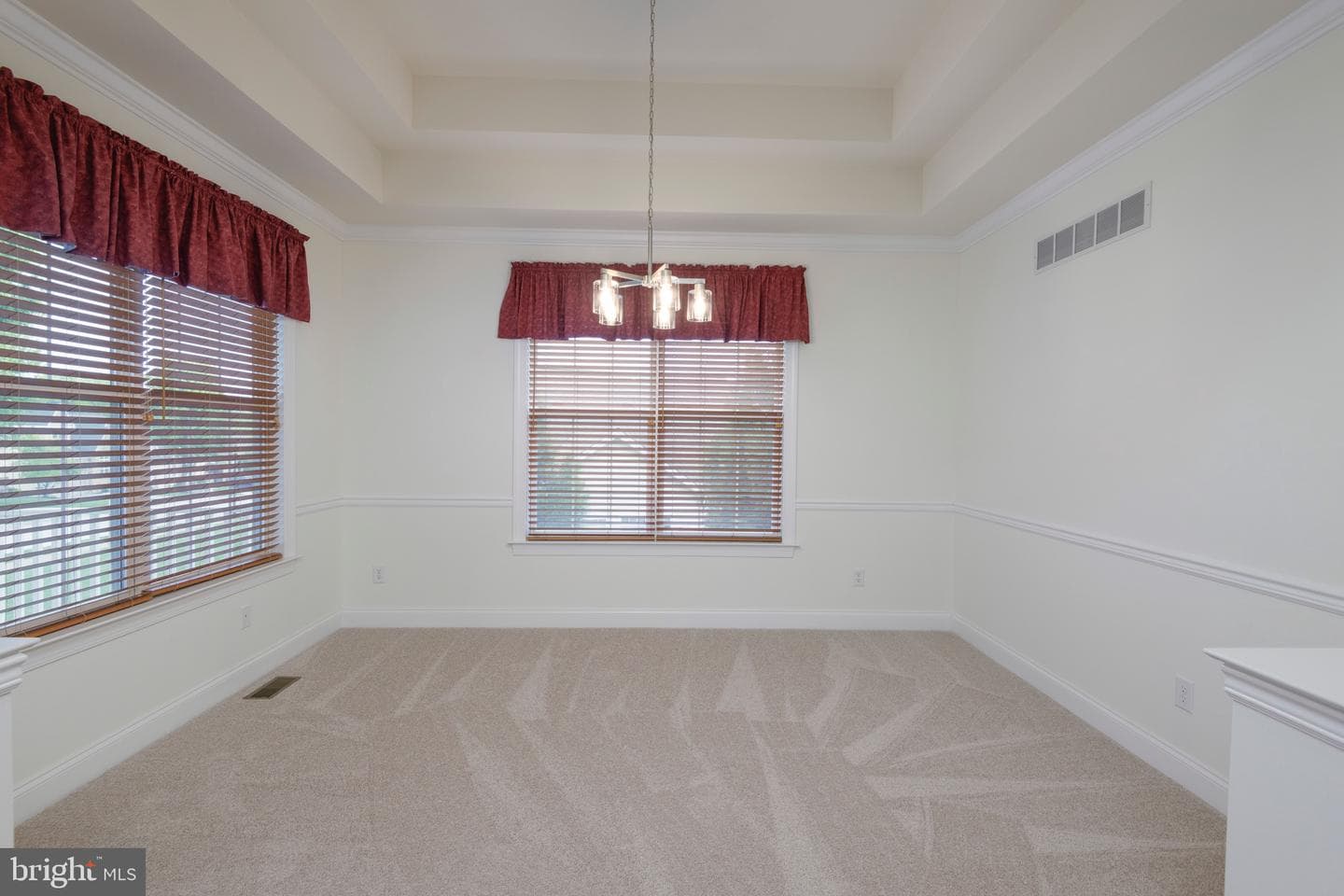 203 Hendrickson Lane photo 7