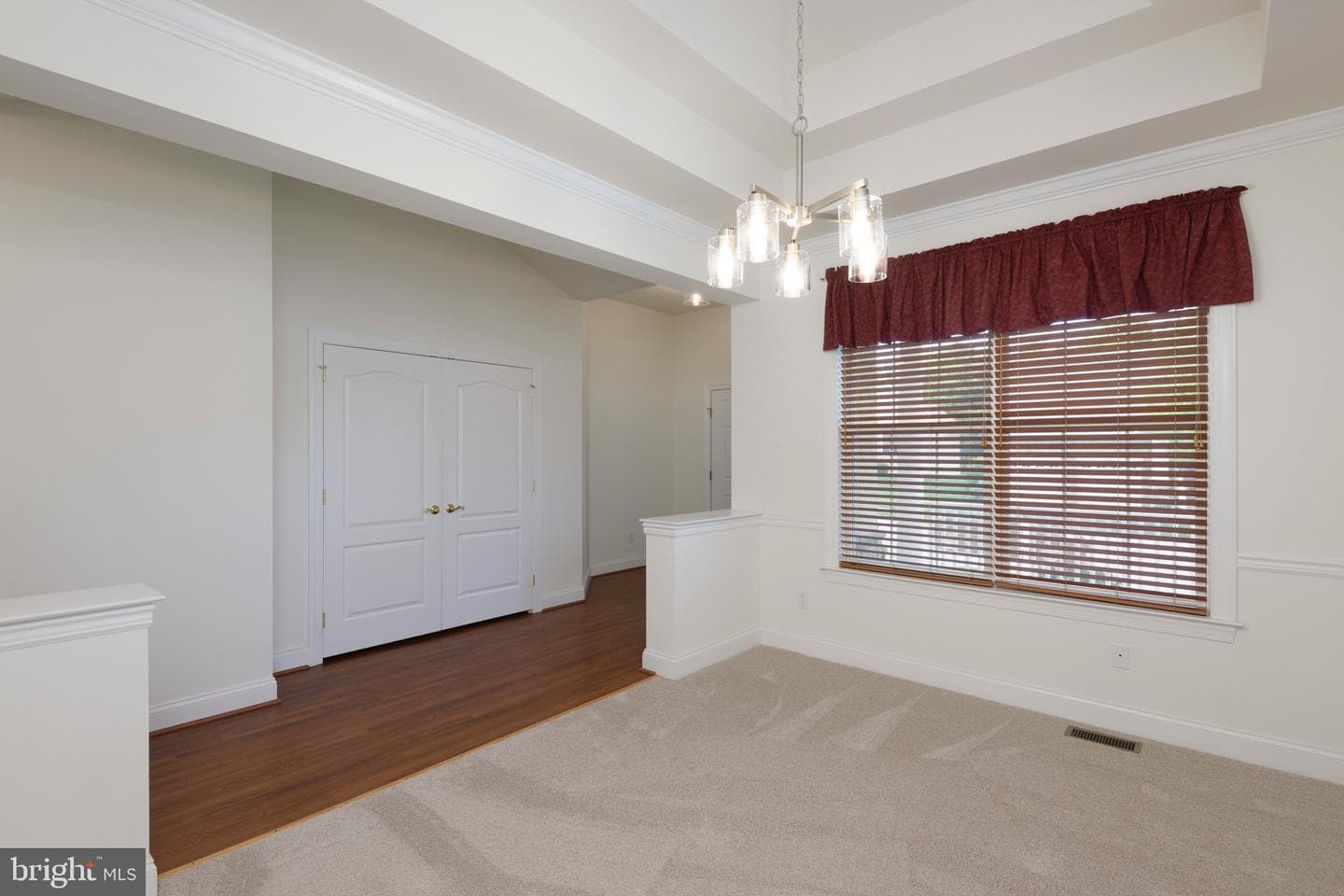 203 Hendrickson Lane photo 8