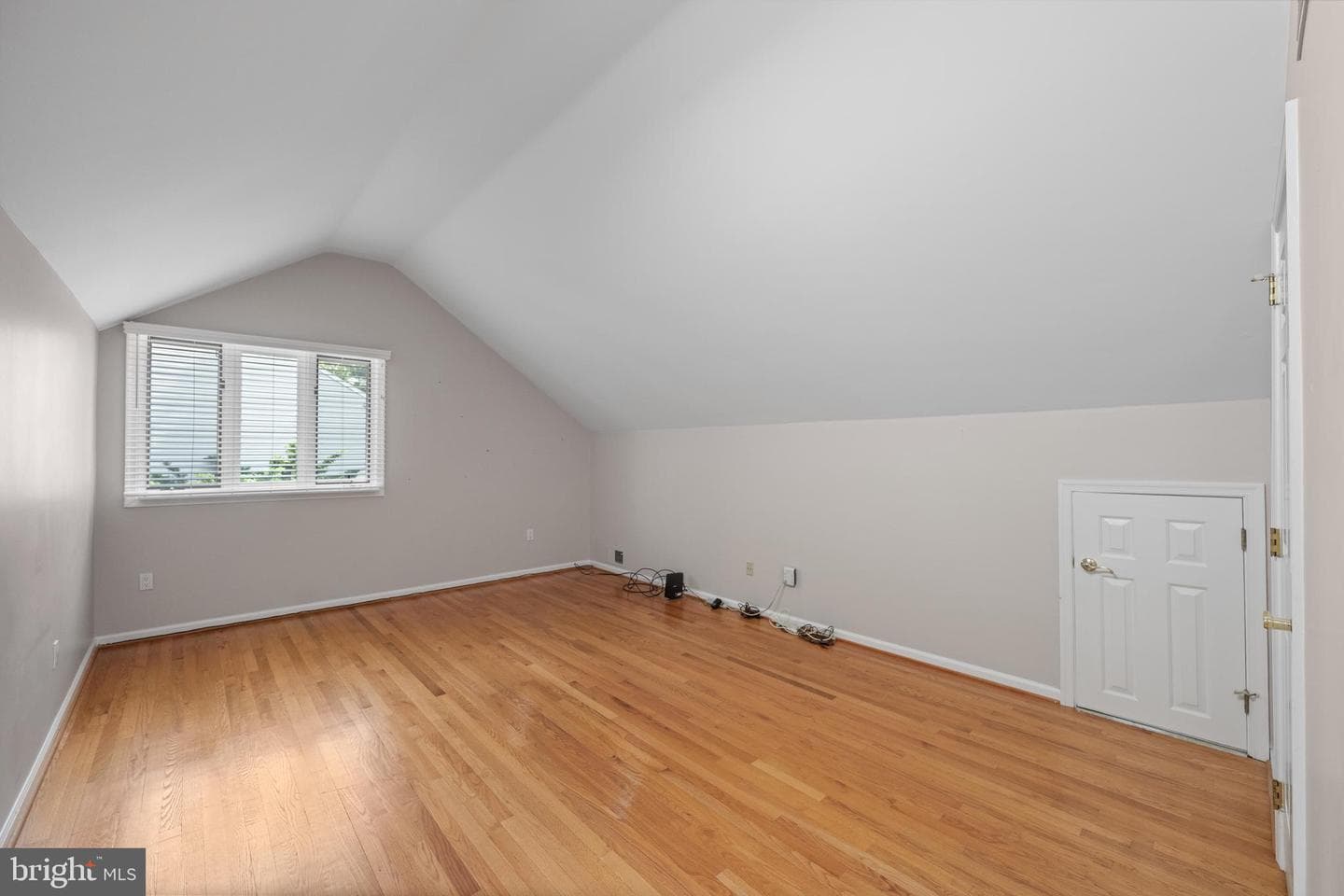 15 Calvert Circle photo 24