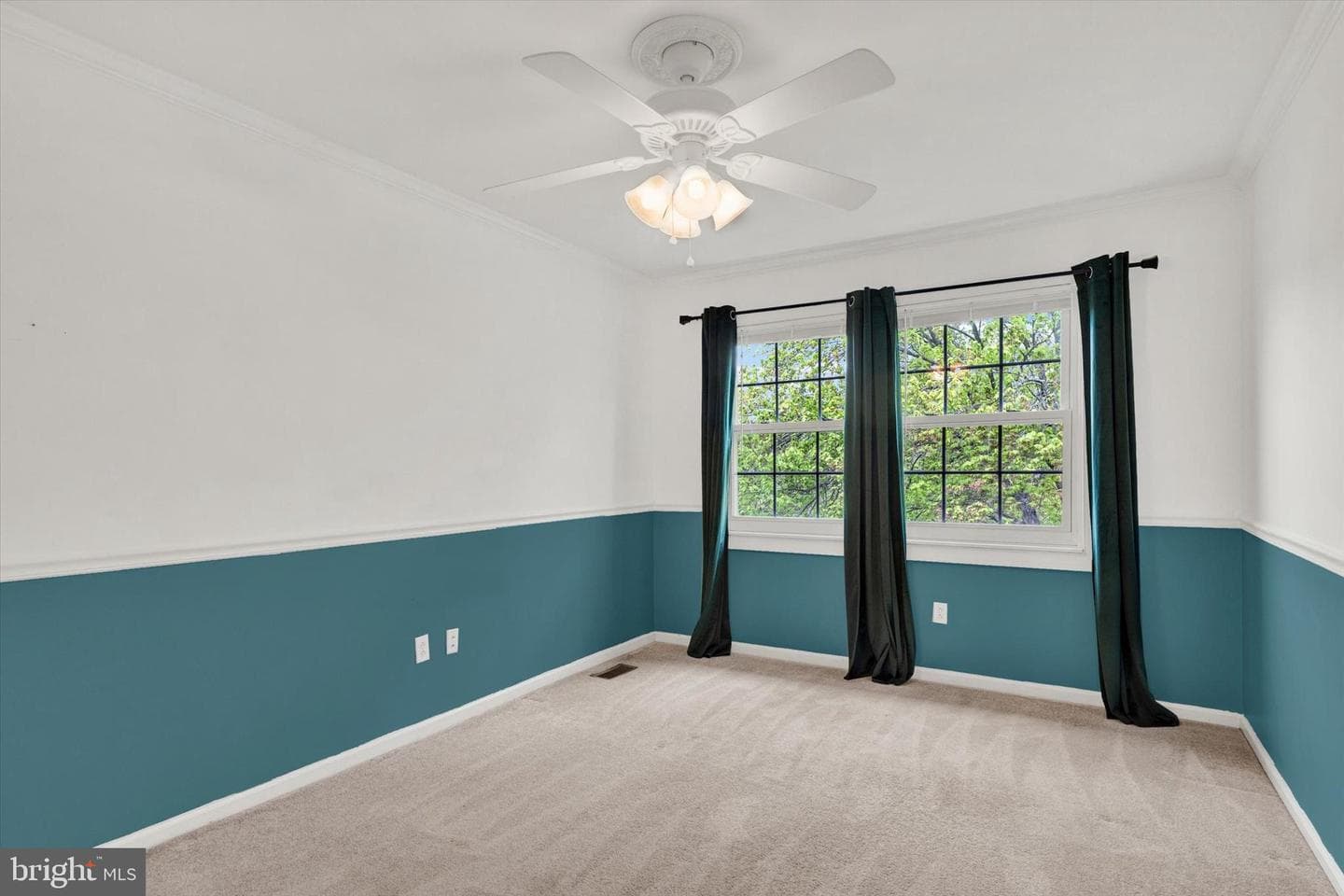 330 Carlyn Court photo 22