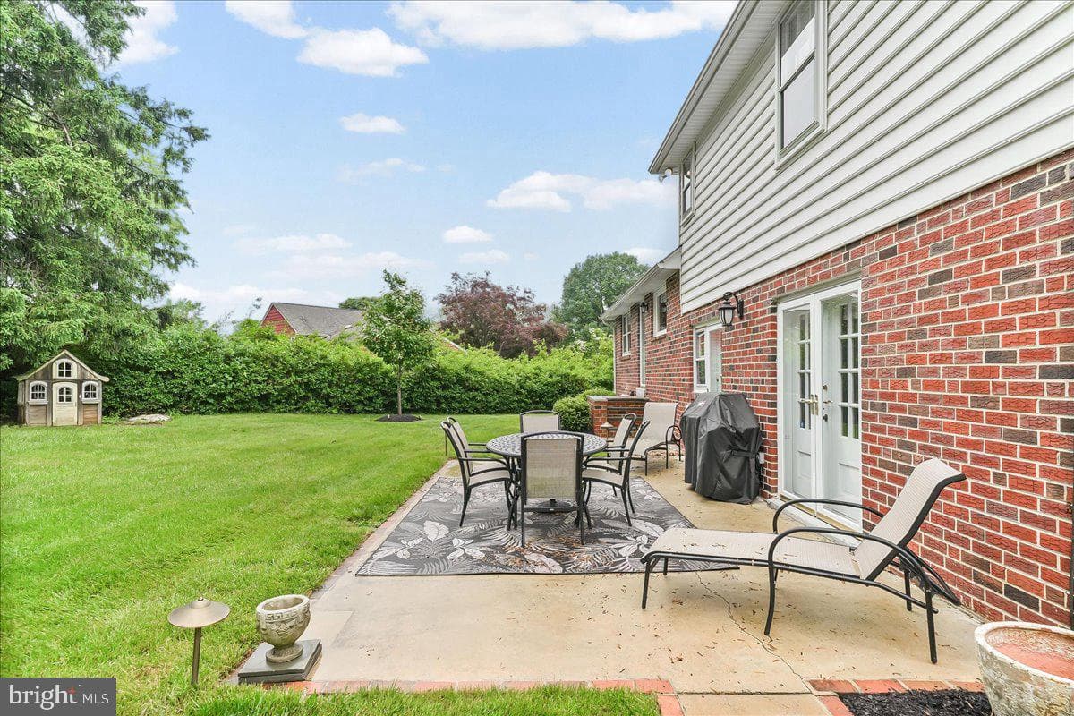1026 Waltham Road photo 42