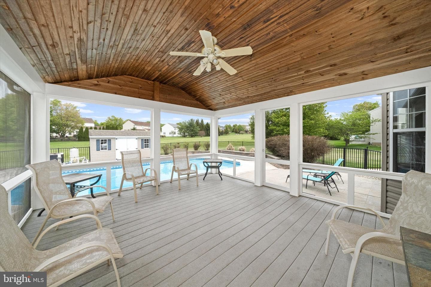 17 Allsmeer Drive photo 64