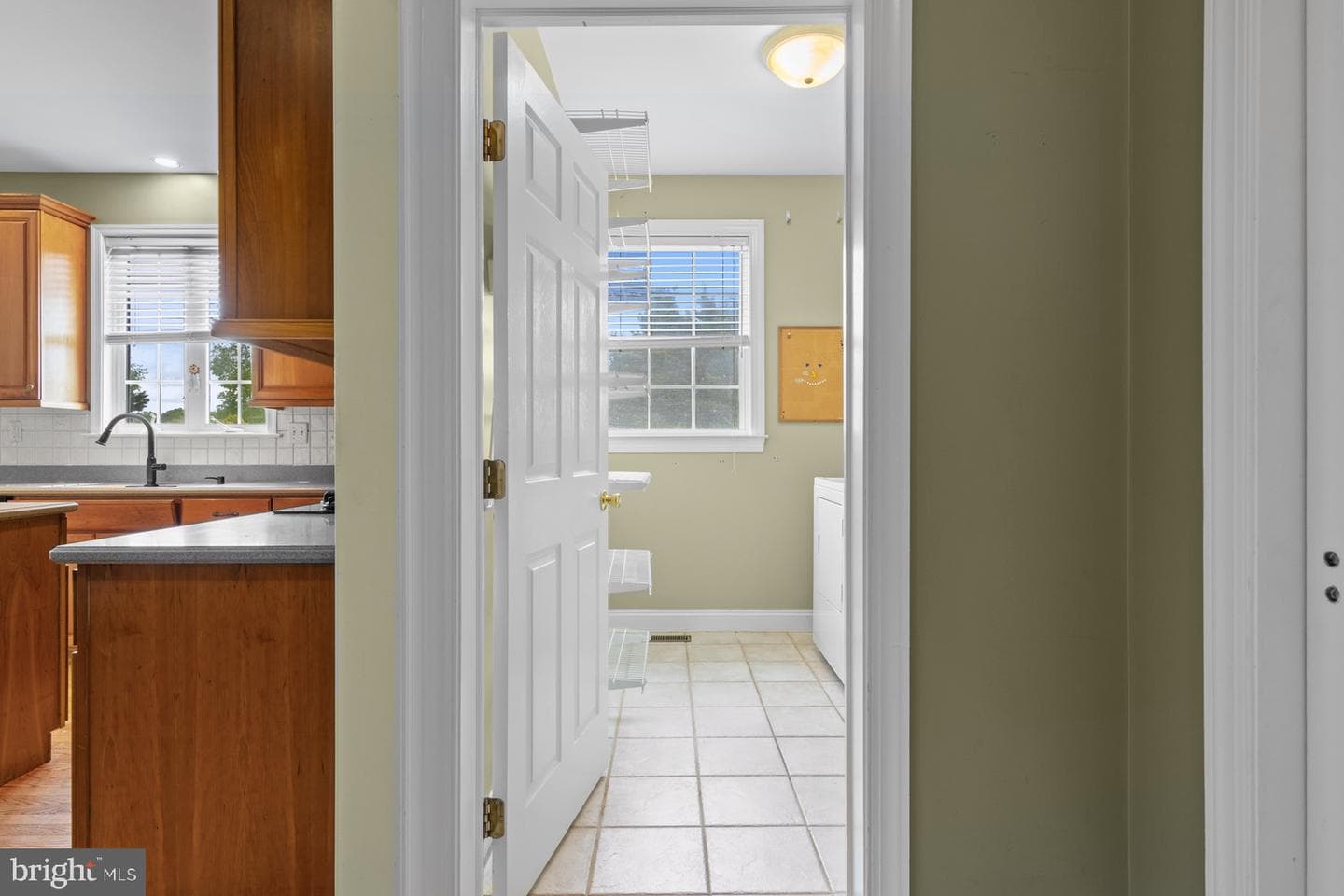 507 Kelleher Drive photo 34