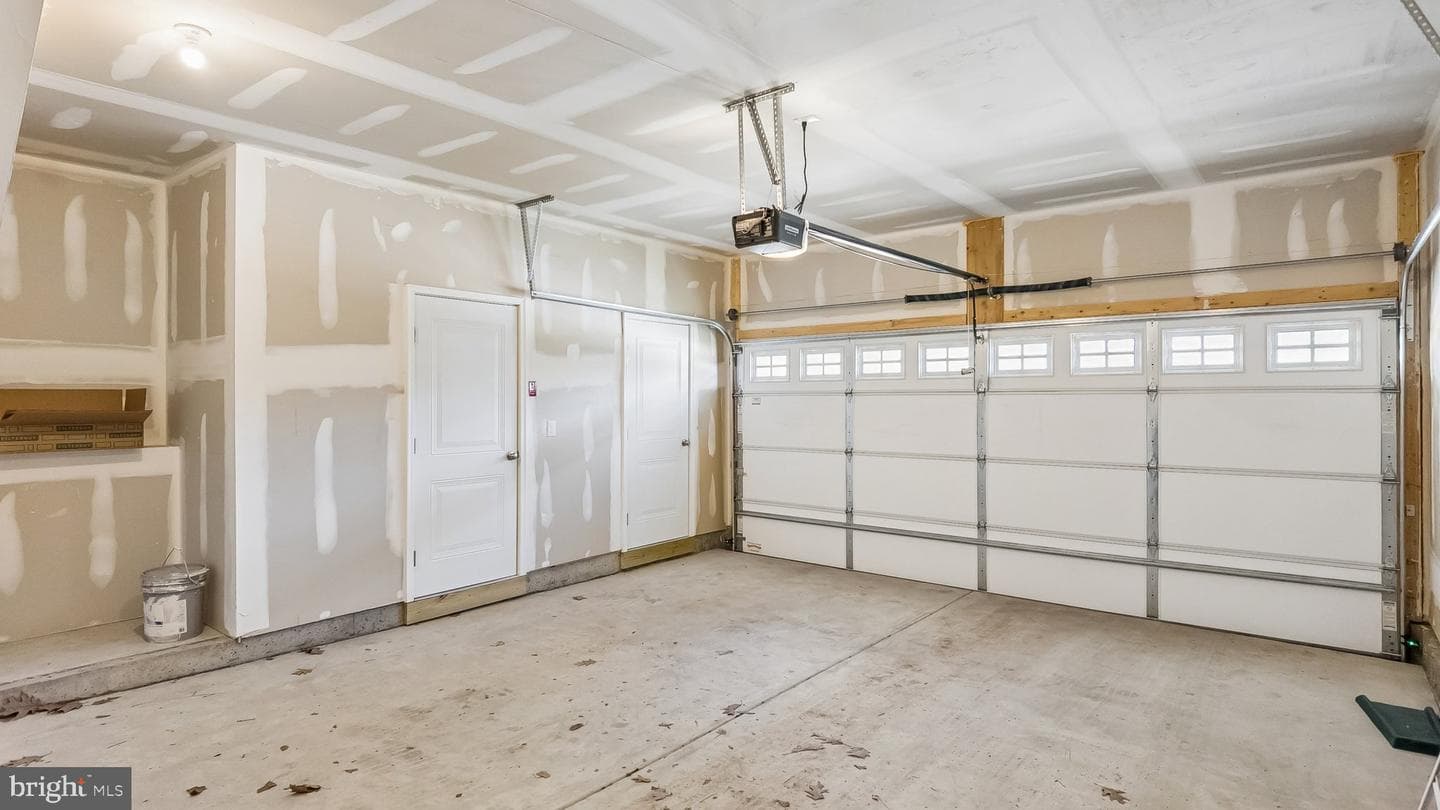250 Smithworks Boulevard photo 30