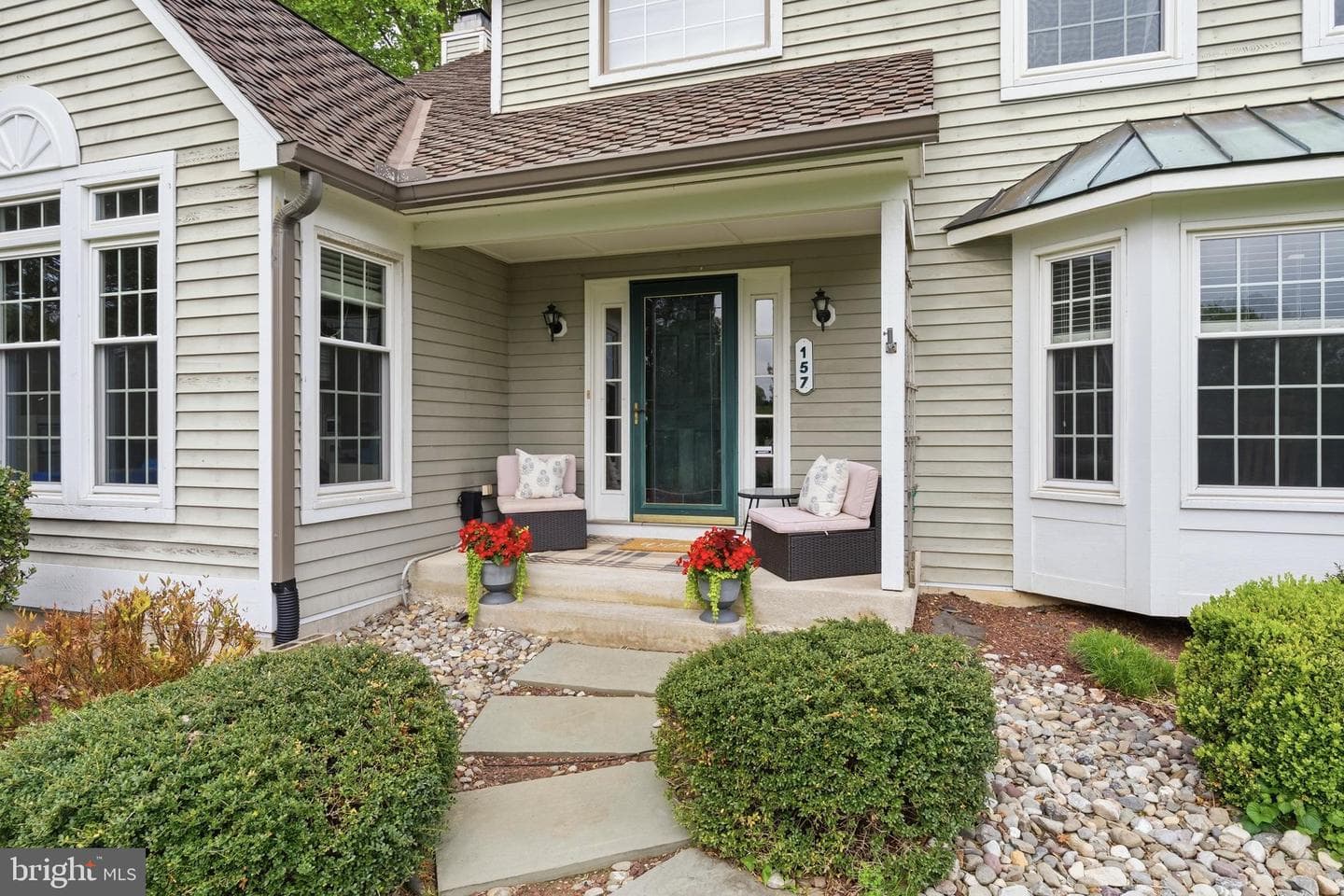 157 Hamilton Dr photo 3