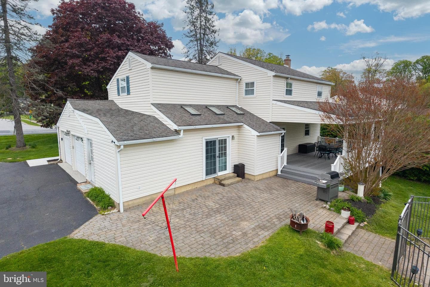 380 Devon Drive photo 29