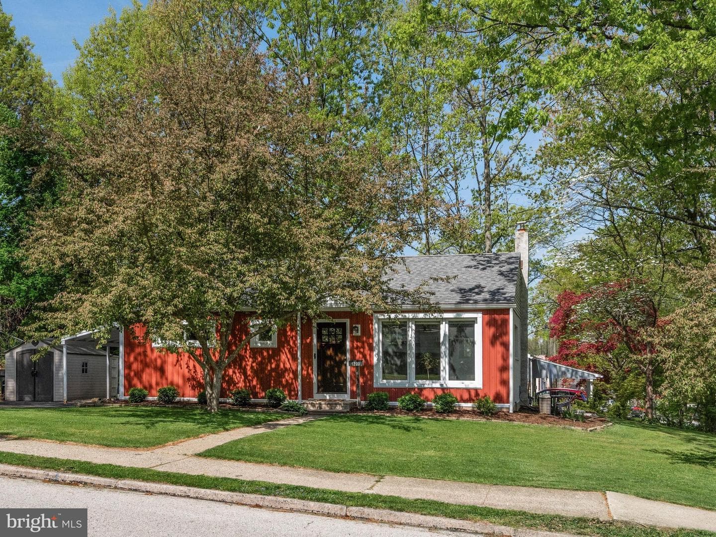 1200 Tyler Avenue photo 28