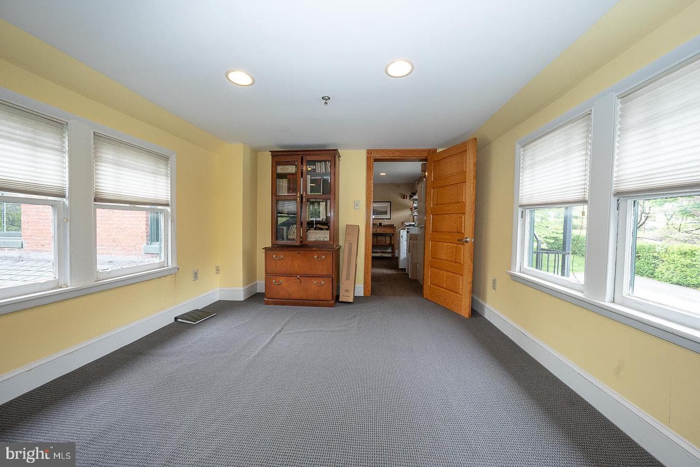 61 Cassatt Avenue photo 15