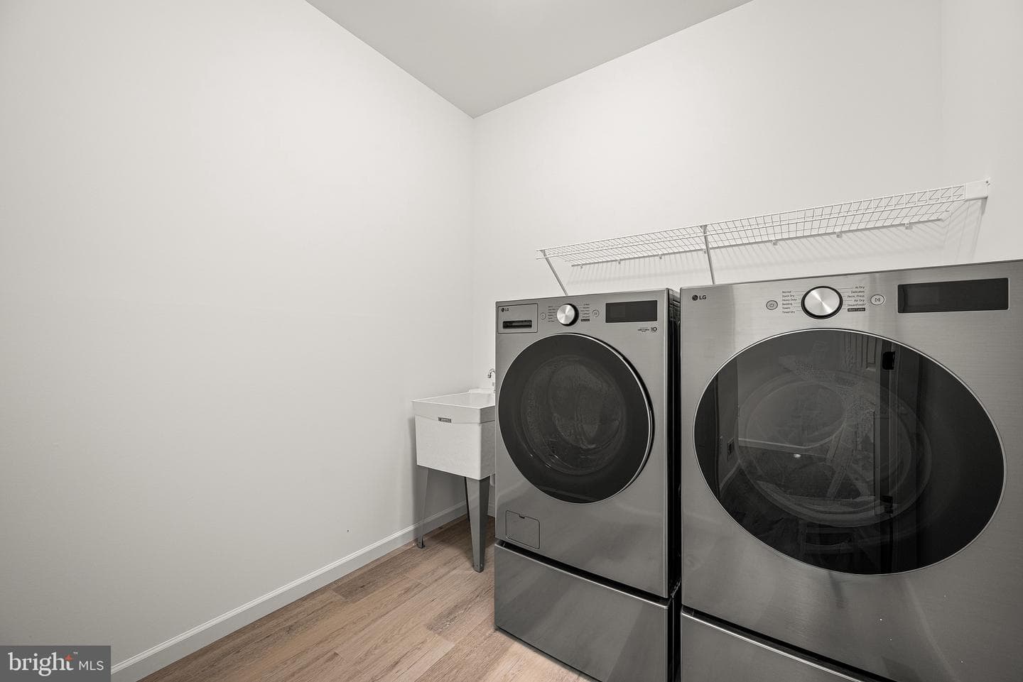 Wickmere St #b (Cortland) photo 18