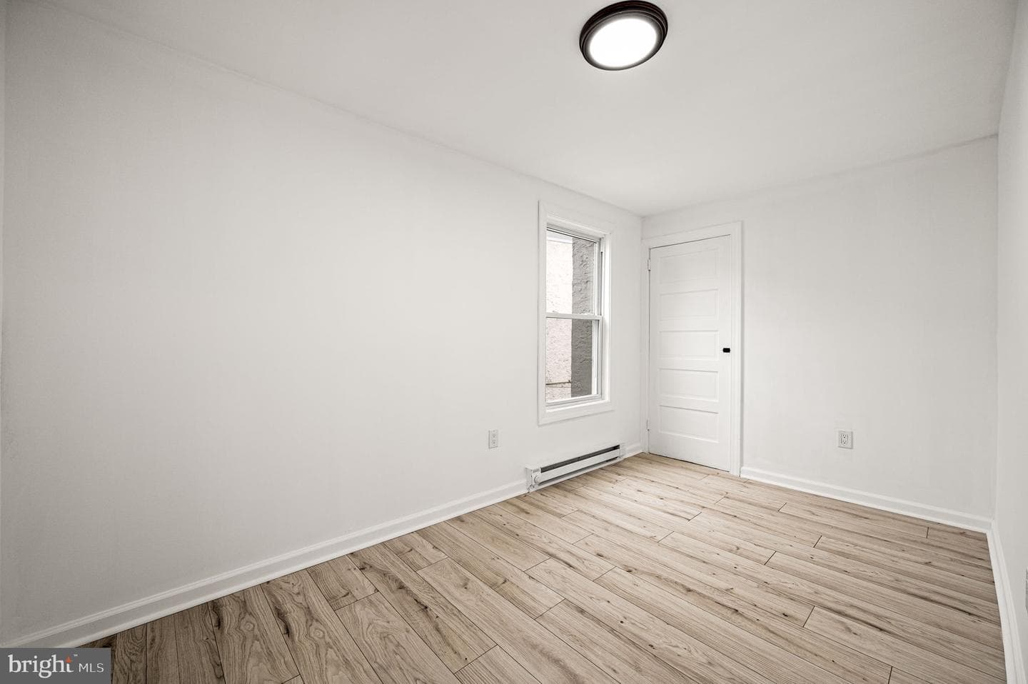 211 Morris Street photo 14