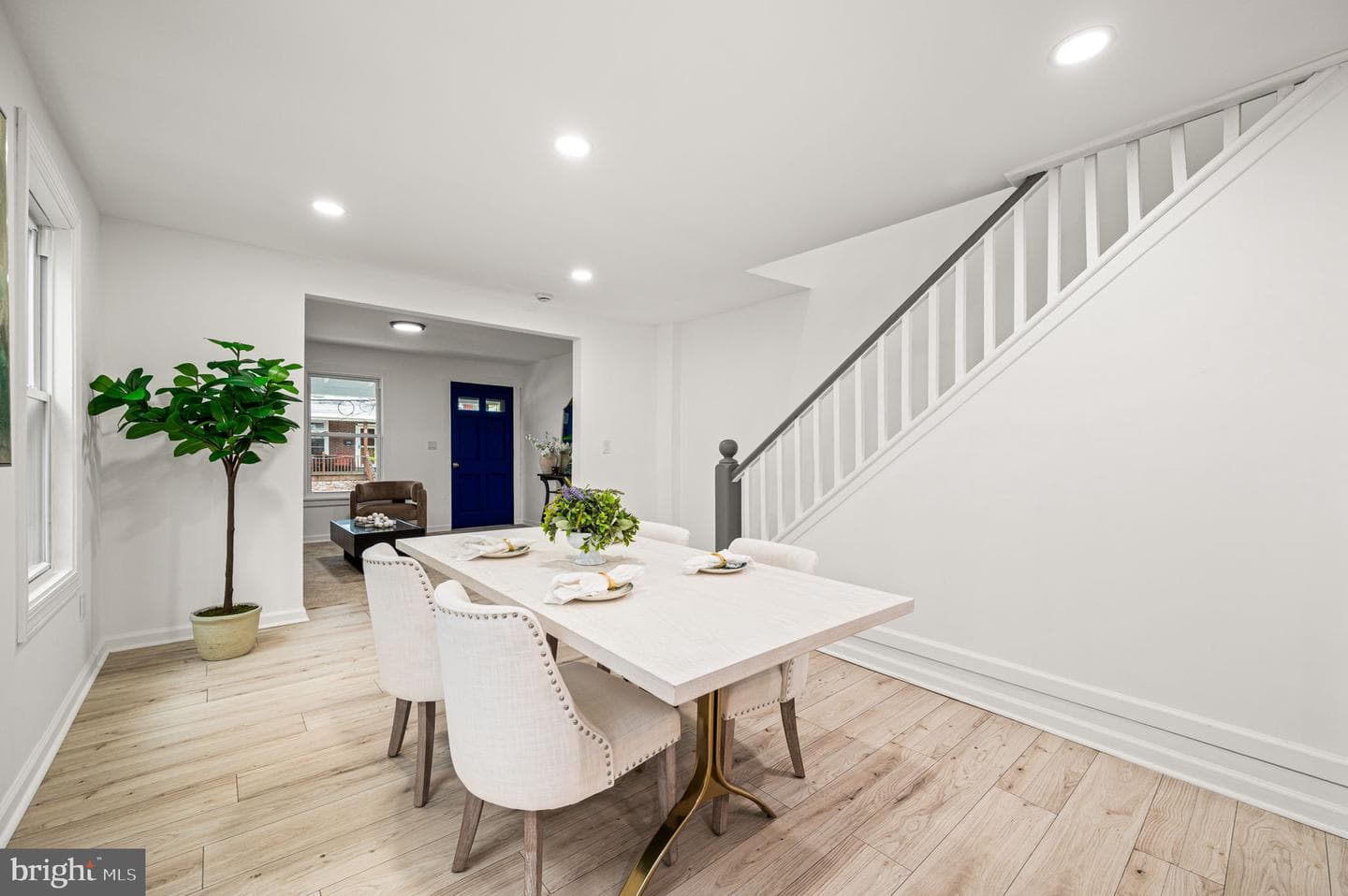 211 Morris Street photo 6