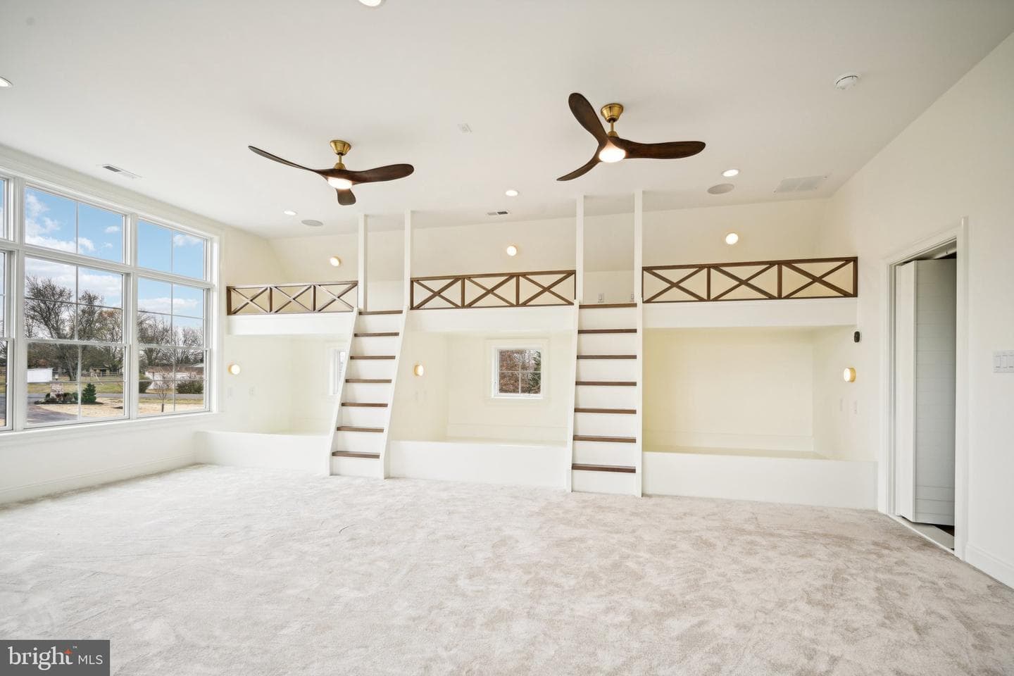 1345 Carolannes Way photo 29