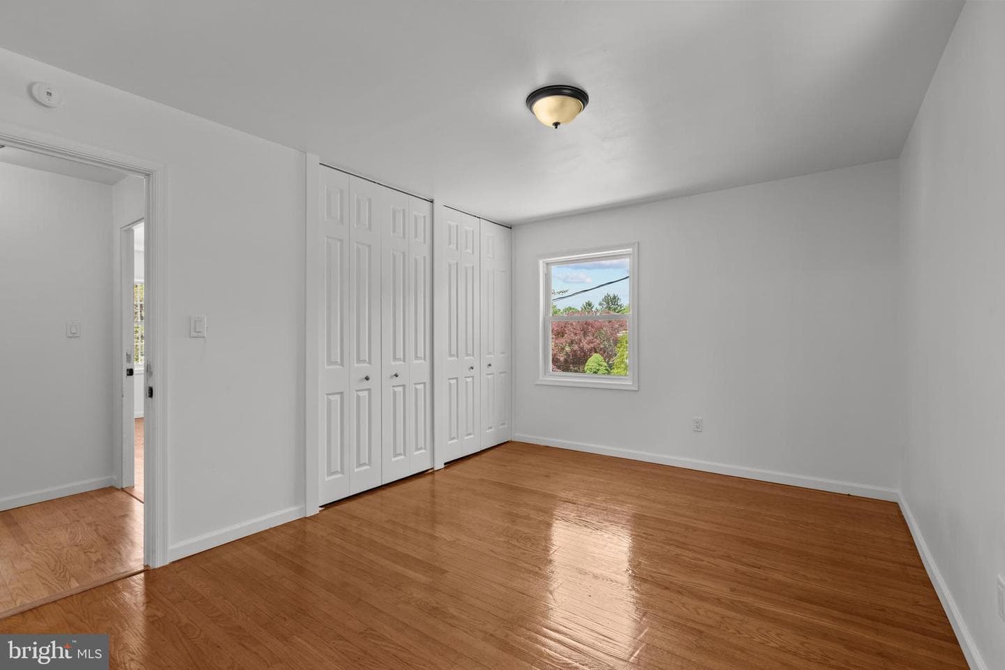 970 Kingsway Drive photo 28