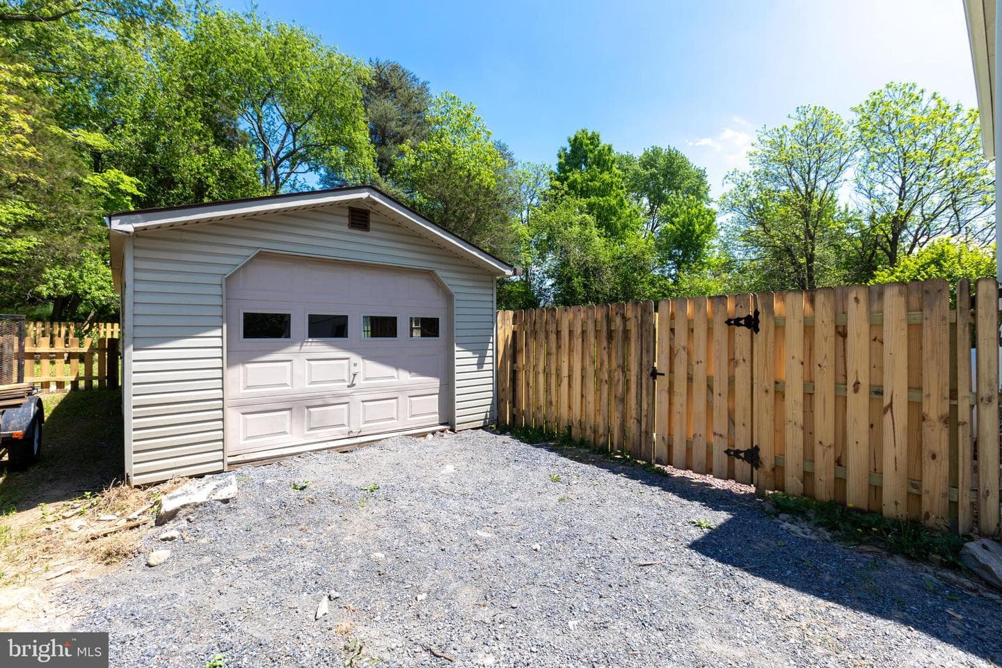 970 Kingsway Drive photo 51