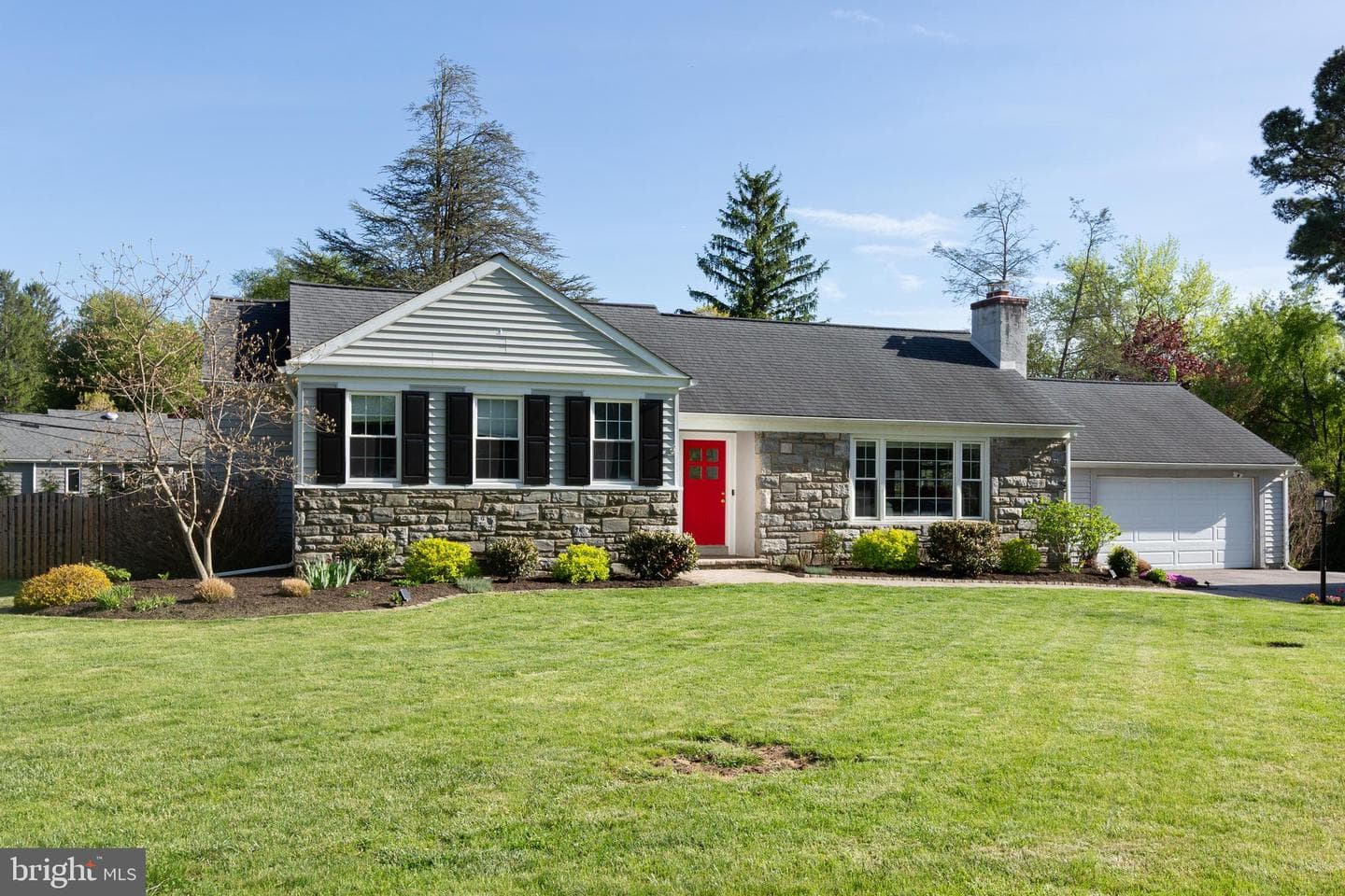 117 Hillside Road photo 3