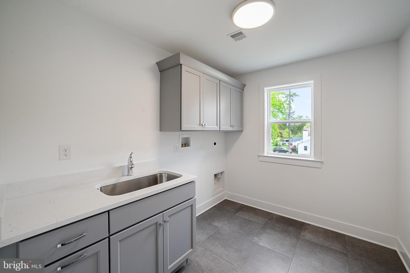 634 Highland Avenue photo 34