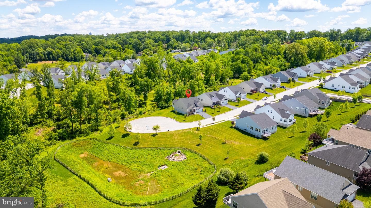 48 Heron Lane photo 65