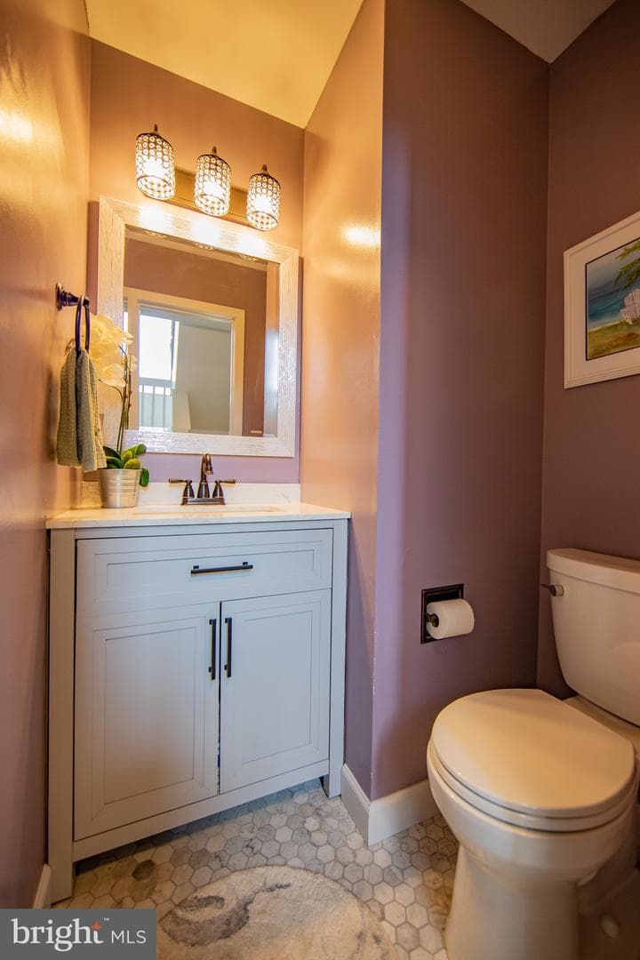 380 Lynetree Drive #7-D photo 14