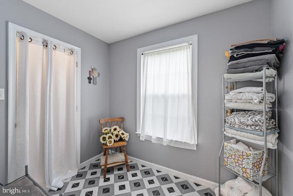 32 Meadow Lane photo 35