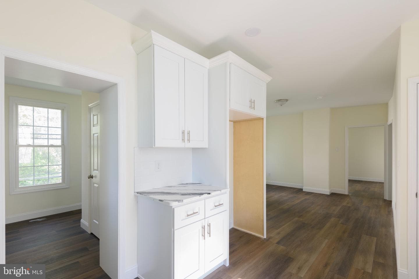 448 Broad Street photo 9