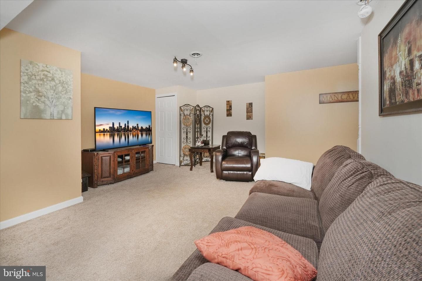 75 Auburn Road photo 20