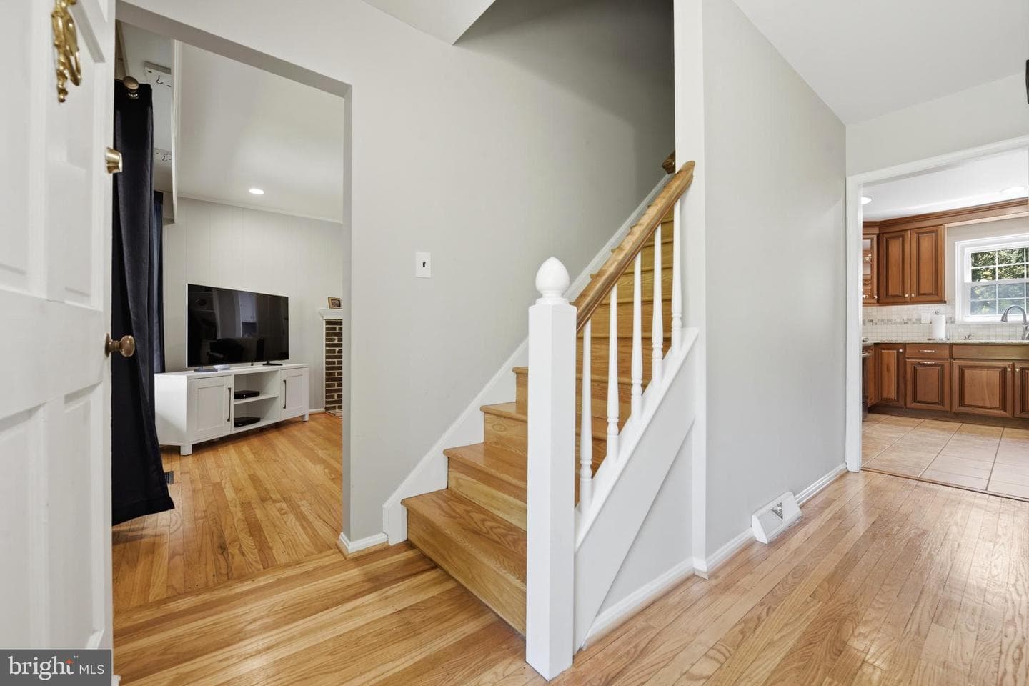 1422 Grand Oak Lane photo 4