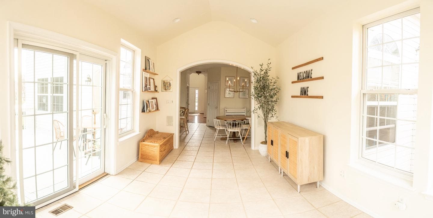 208 Belgian Drive photo 16