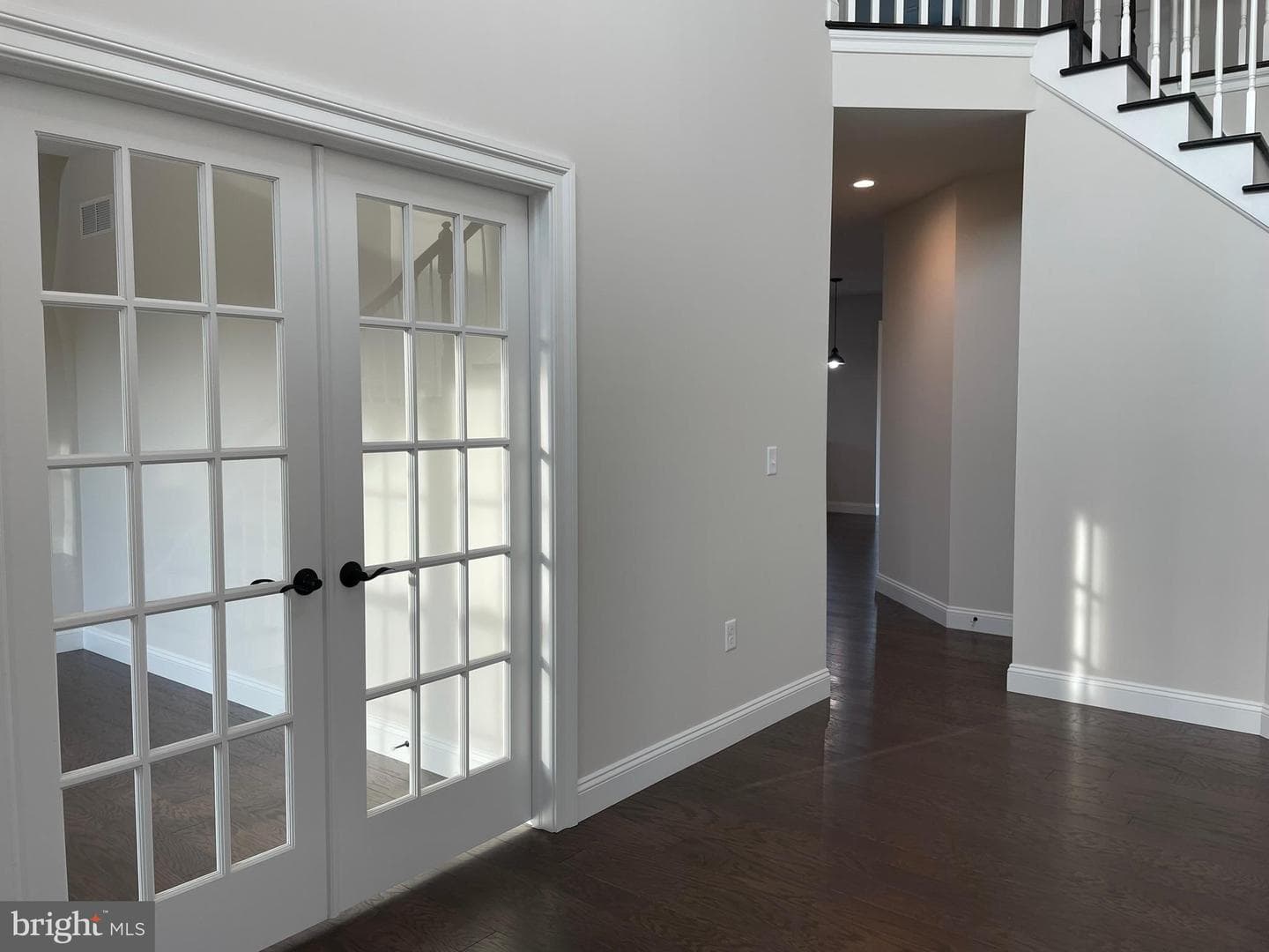 73 Ruth Ave photo 24