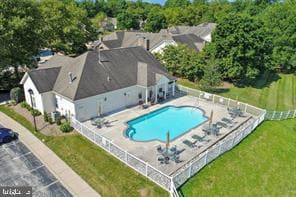147 Village Way photo 35