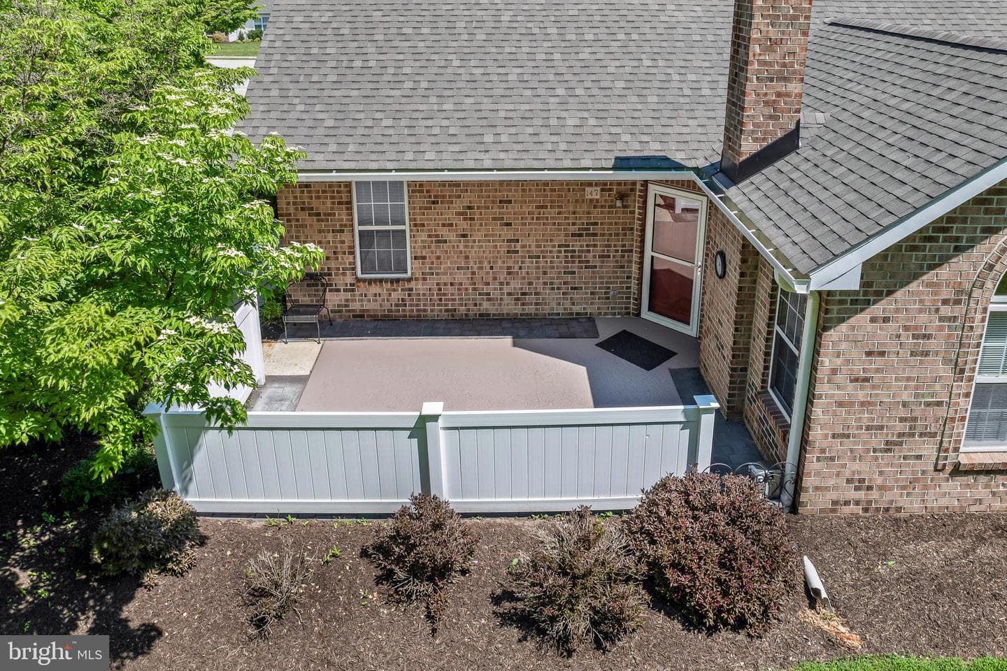147 Village Way photo 4